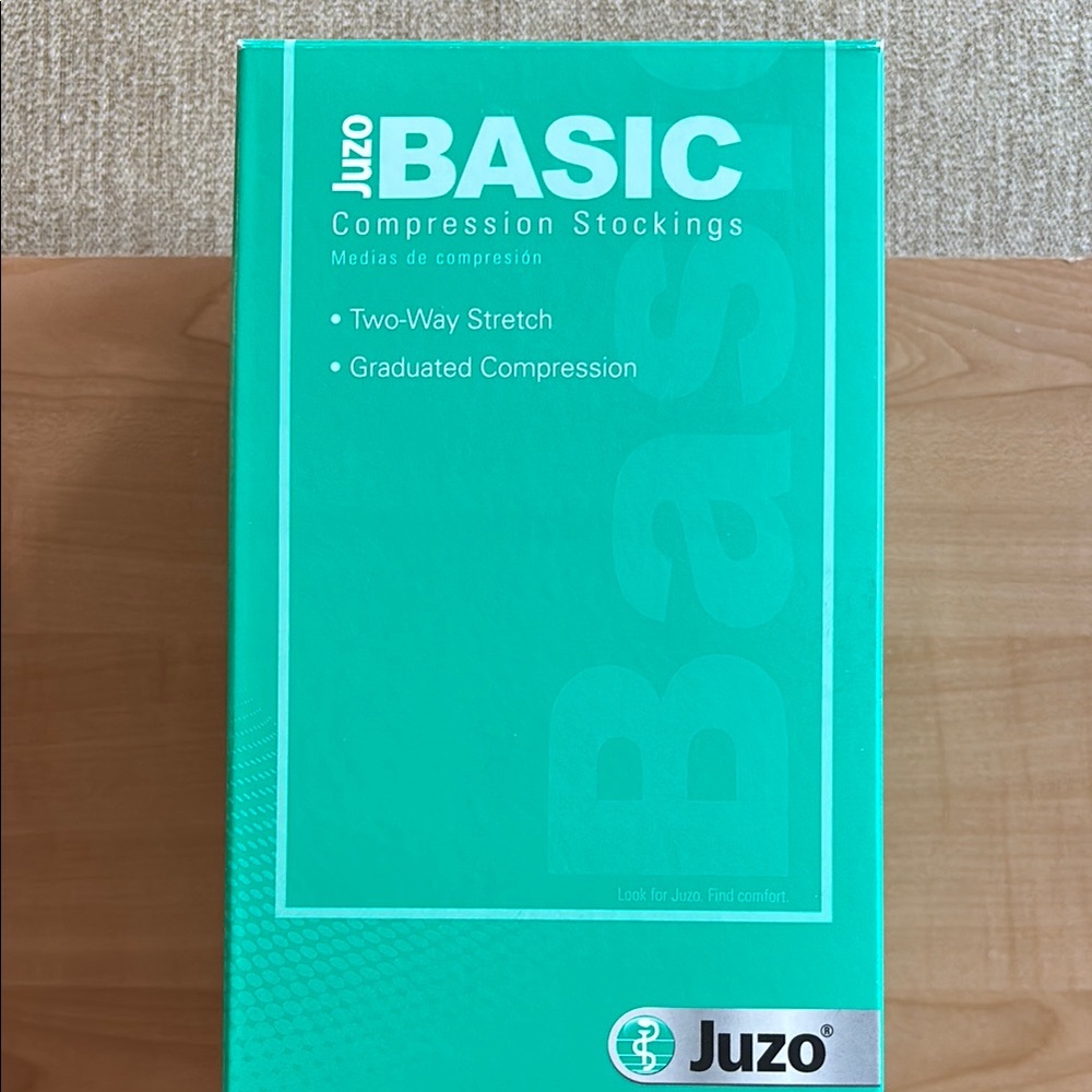 Juzo Basic 20-30 mmHg Compression Knee high - beige closed toe - Short - new